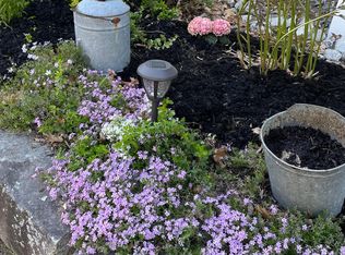 22 Viola St, Raymond, ME 04071