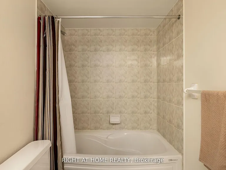 1883 McNicoll Ave #227 — Photo 13