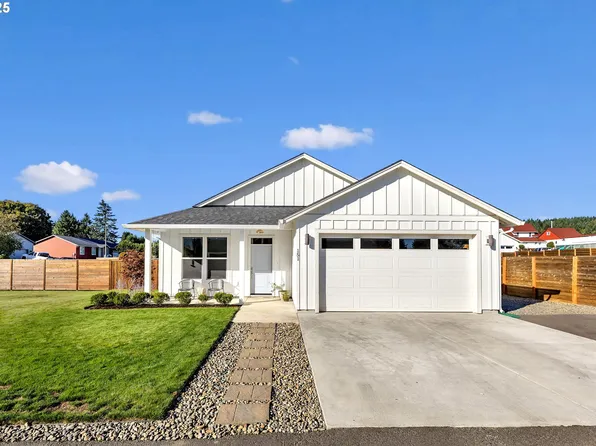 151 S Spruce Ave, Yacolt, WA 98675