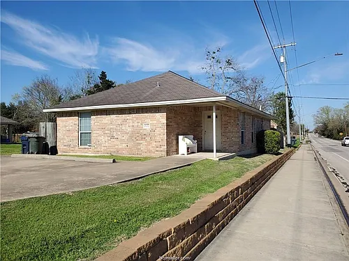 827 Pasler St Photo 1