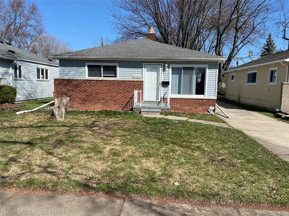 20240 Annapolis St, Dearborn Heights, MI 48125