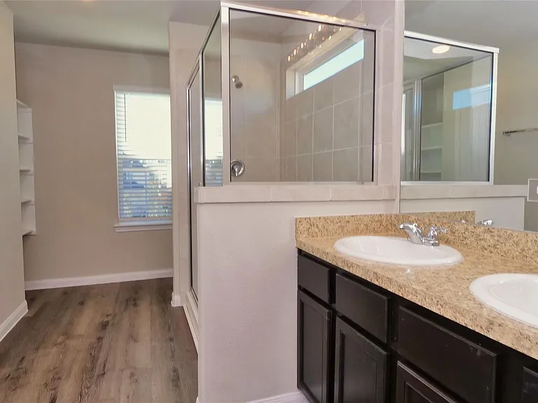 2225 Angie Kaye Dr — Photo 15