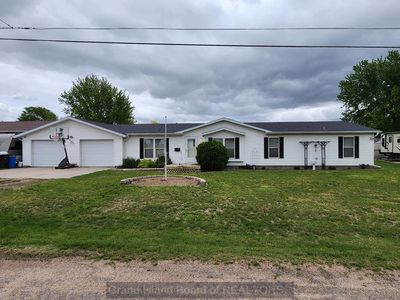 620 N Easy St, Elm Creek, NE, 68836