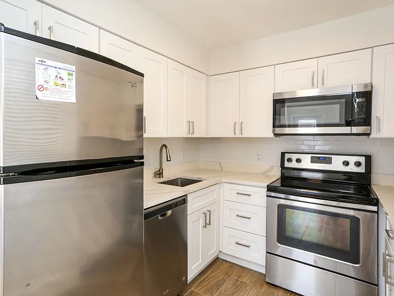 2102 Alamanda Dr #Penthouse B — Photo 7