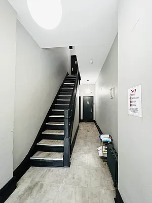 Rented by Pear NYC LLC | media 29