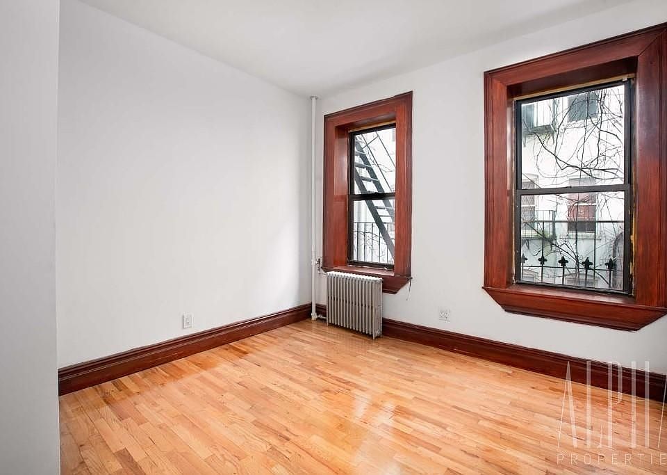 1st image of 114 E 4th St APT 5
