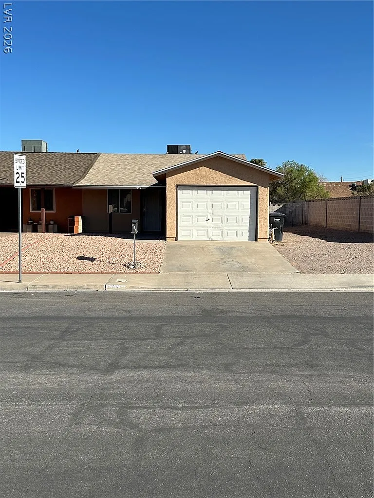 2 bed, 2.0 bath, 937 sqft, $1,296 — Photo 2