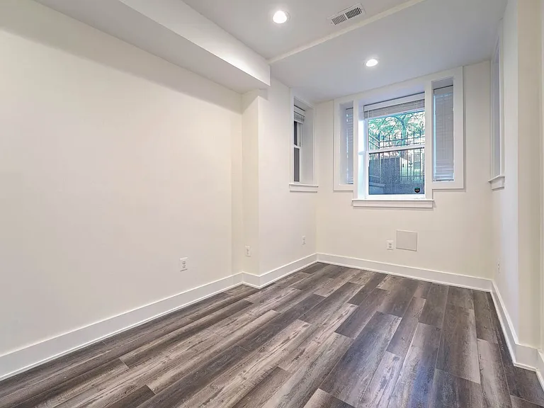 3453 Holmead Pl NW #1 — Photo 8