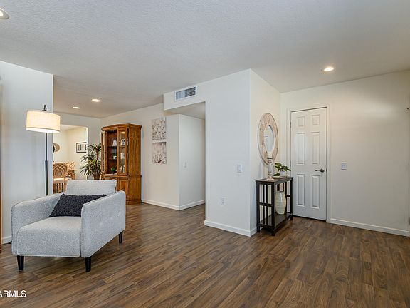 5th image of 9510 W HIDDEN VALLEY Circle