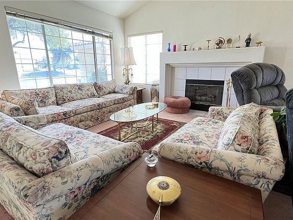 3rd image of 2836 Dorset Ave