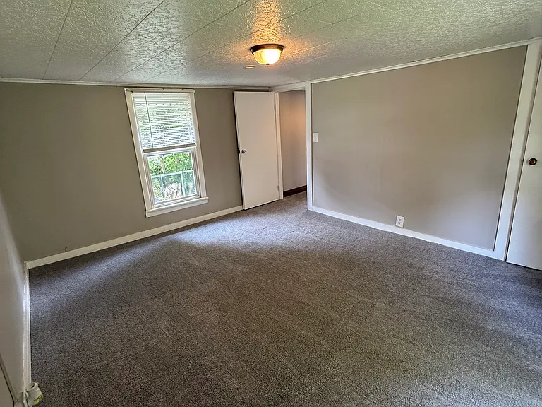 315 Shaffer Ave — Photo 13