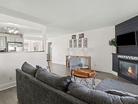 5th image of 602 Resseguie St