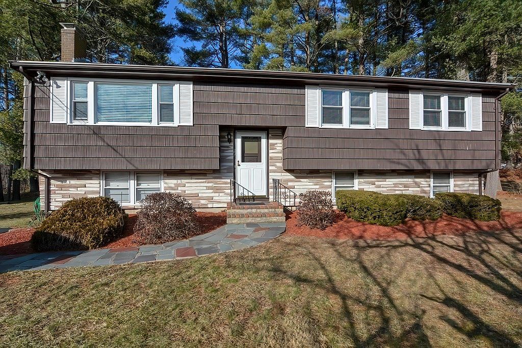 67 Shirley Rd Stoughton Ma 02072 Zillow