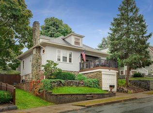 4 Evans Rd, Peabody, MA 01960
