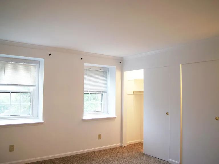 9771 Bunker Hill Ln — Photo 9