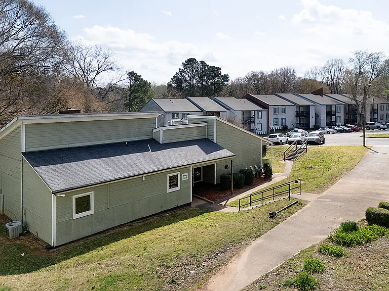 855 Farmhurst Dr #E — Photo 11