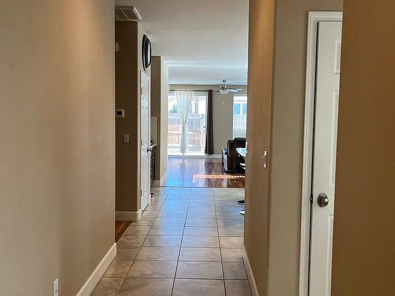 2487 N Mountainside Dr — Photo 10