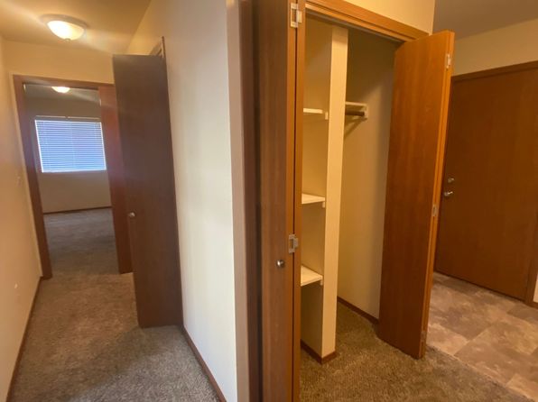 4400 Maple Ave APT 16