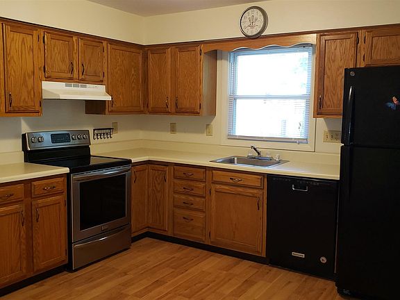 4th image of 37B Greensboro Blvd