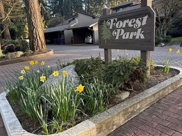19117 Ballinger Way NE APT 202