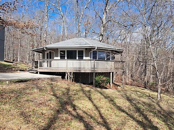 2nd image of 117 Jasper Dr