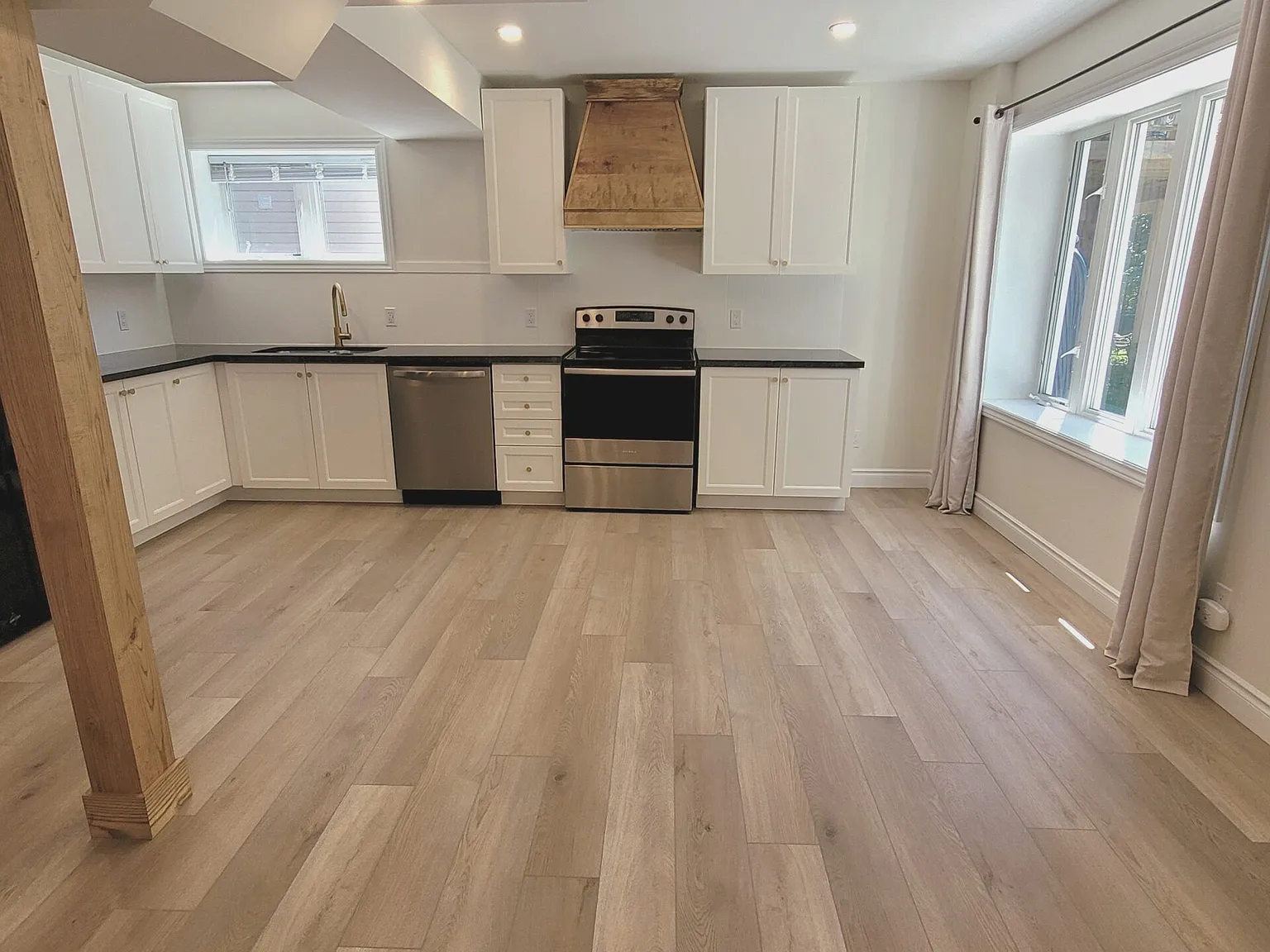 2 bed, $1,950 — Photo 2
