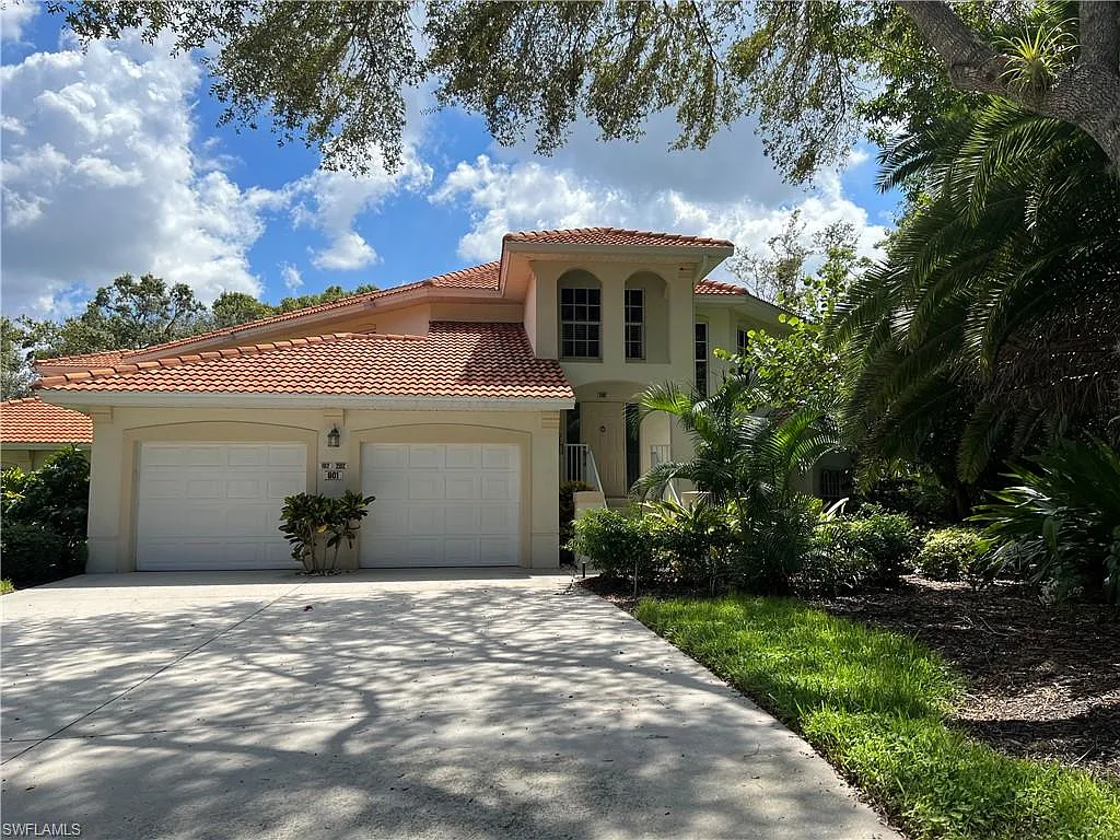 3 bed, 2.0 bath, 1986 sqft, $10,000 — Photo 1