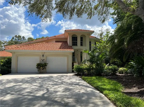 901 Egrets Run APT 102, Naples, FL 34108