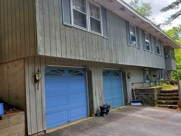 120 Pleasant St, Pembroke, MA 02359