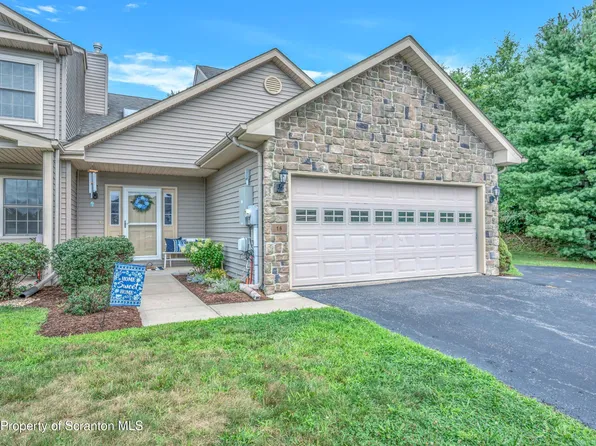 16 Fiore Ct, Duryea, PA 18642