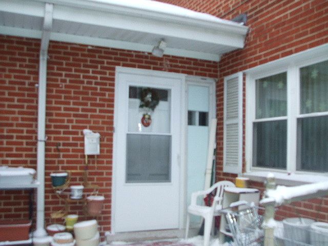 1st image of 1731 W Thome Ave