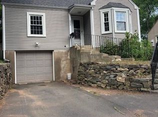 233 Autumn St, Manchester, CT 06040