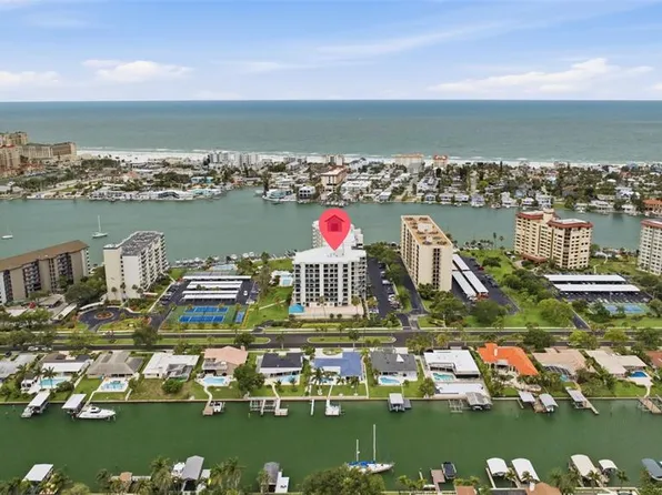 670 Island Way APT 807, Clearwater, FL 33767