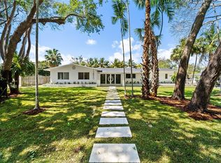 12850 SW 82nd Pl, Pinecrest, FL 33156