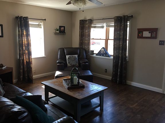 2nd image of 130 Holdinghausen Dr