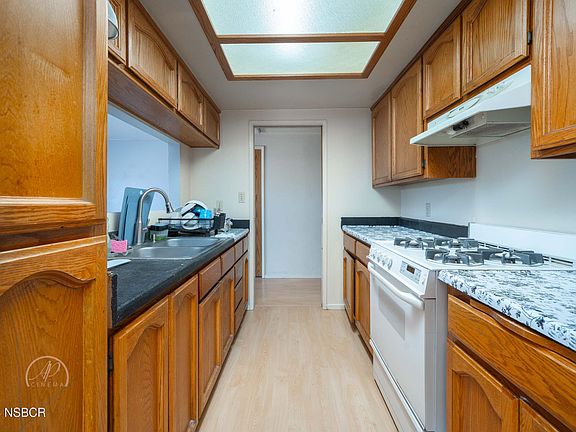 5th image of 497 E Newlove Dr APT G