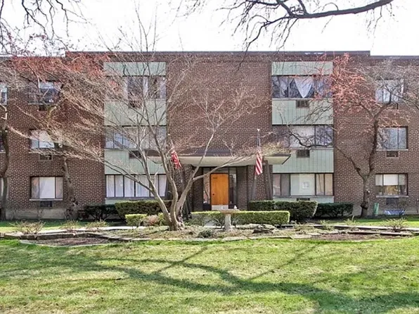 3453 W Bryn Mawr Ave #2B, Chicago, IL 60659