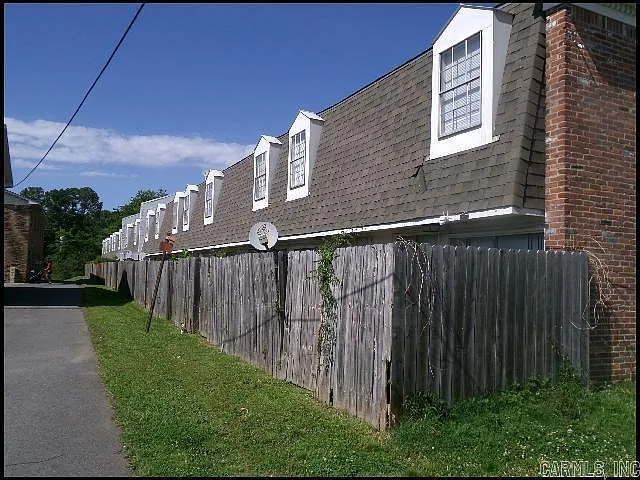 101 Ellis Dr #S — Photo 16