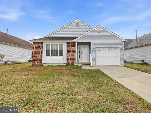 725 Virgin Island Dr, Williamstown, NJ 08094