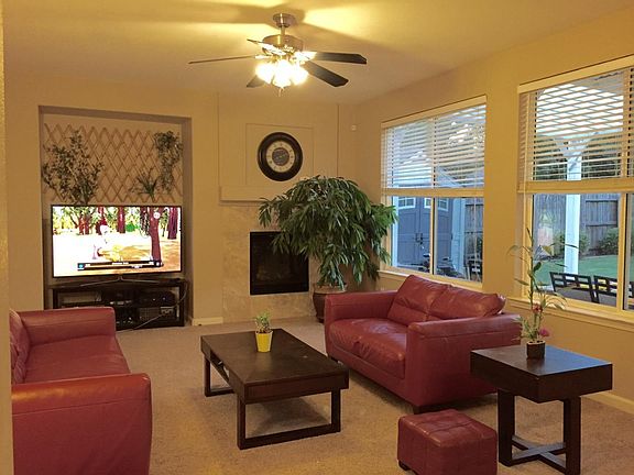 5th image of 8833 Vernaccia Ln