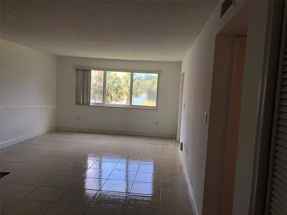 5th image of 7000 NW 186th St APT 4-229
