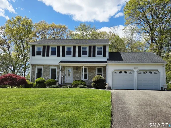 39 Tall Pines Lane, Rocky Hill, CT 06067