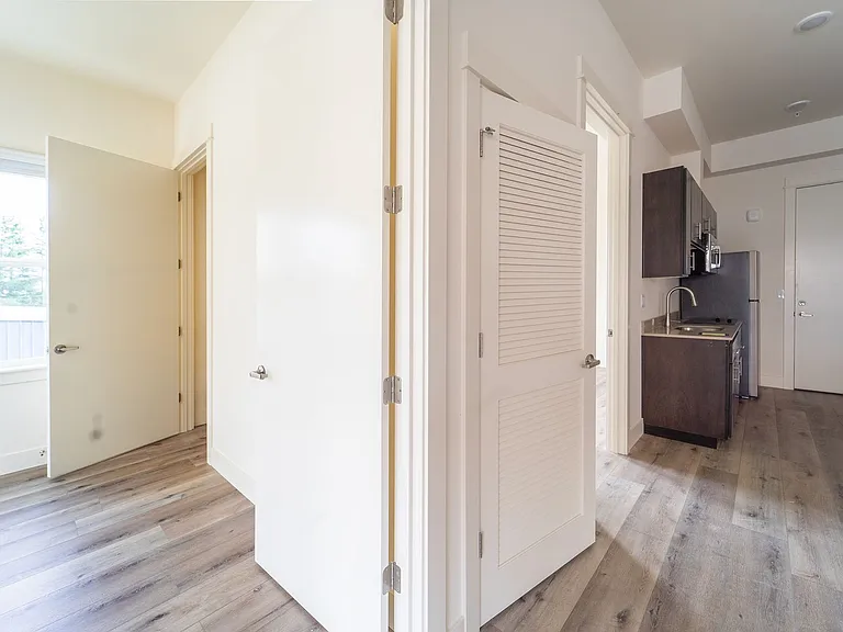 Capitol Hill Apartments — Photo 170