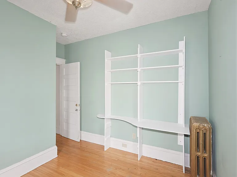 2535 Aldrich Avenue South - 1 — Photo 10