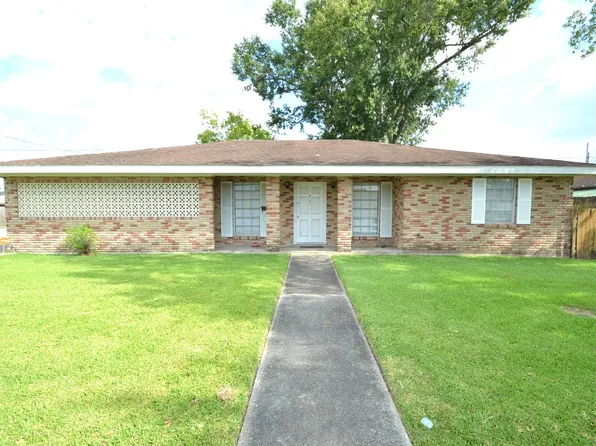 424 Walker Dr, Houma, LA 70364