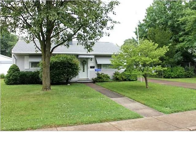 4709 Sherbrooke Rd photo 1