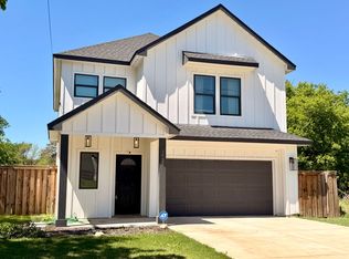 1720 Lloyd Ave, Fort Worth, TX 76105