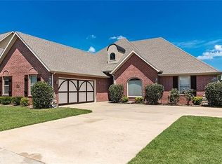 6413 S 42nd St, Rogers, AR 72758