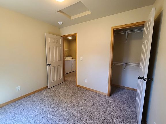 5th image of 3056 York St #A