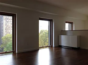 Rented by R New York